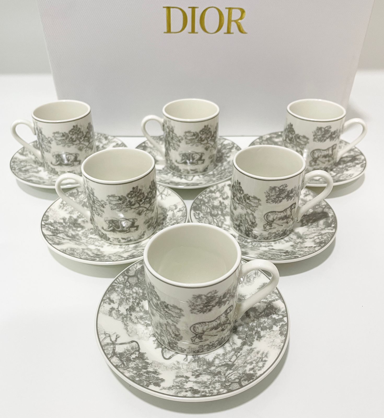 Turkish coffee set From Dior with different colors available